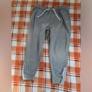 Nike joggers XL zip ankles. Embroidered swoosh